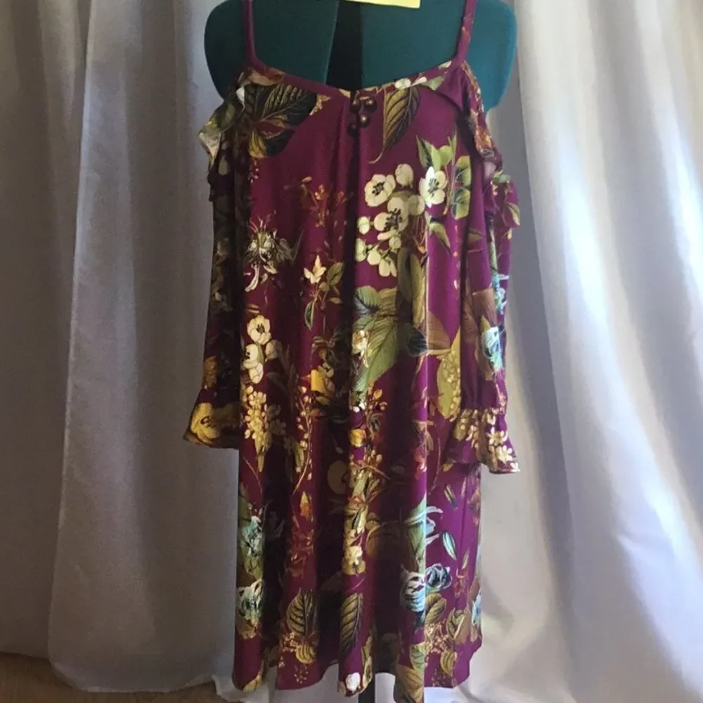 Boldly flowered dress with long sleeves, cold shoulder style in size large - Picture 2 of 14